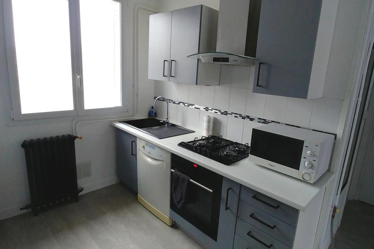 T3 Bord Centre Ville - 4Eme Etage - Fetes Interdites Бурж Екстериор снимка