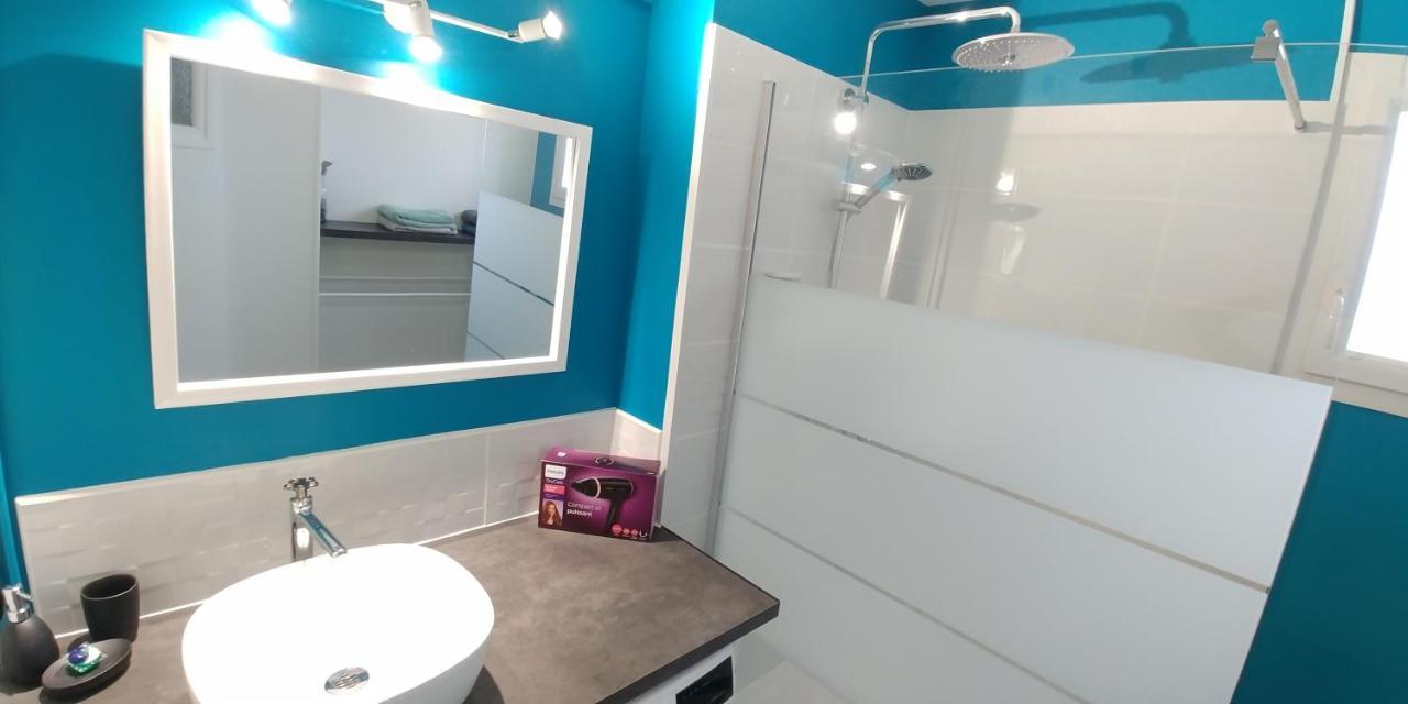T3 Bord Centre Ville - 4Eme Etage - Fetes Interdites Бурж Екстериор снимка