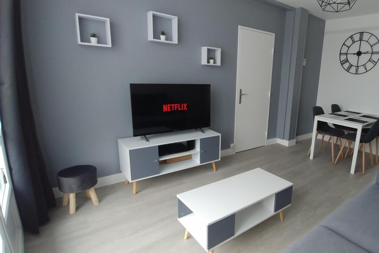 T3 Bord Centre Ville - 4Eme Etage - Fetes Interdites Бурж Екстериор снимка